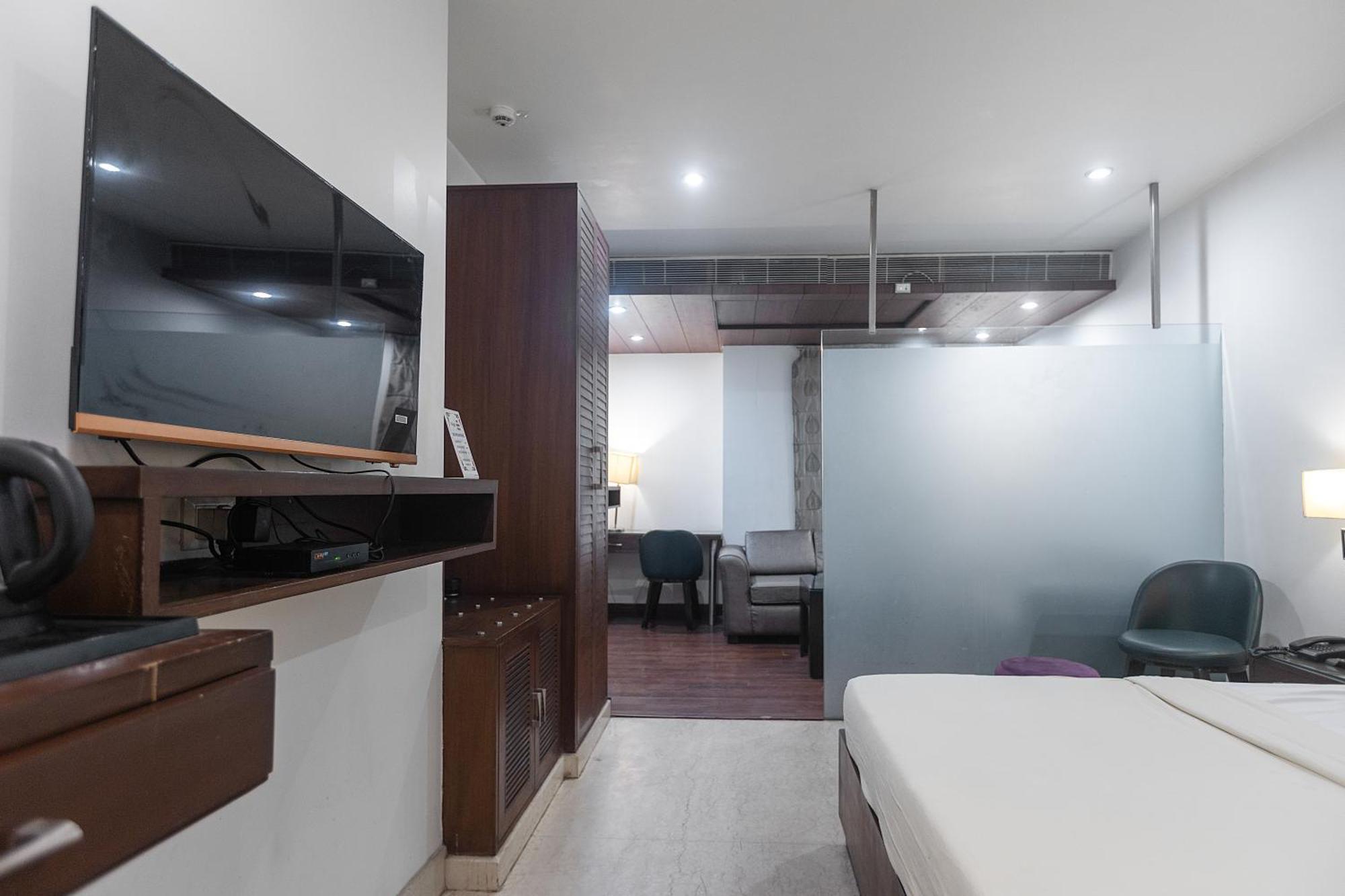 Hotel The Grand Vikalp By Saga New Delhi
